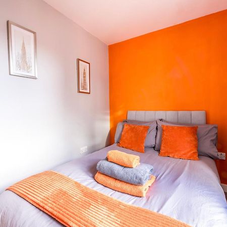Prime Location - Modern City Apartment! Bristol Esterno foto