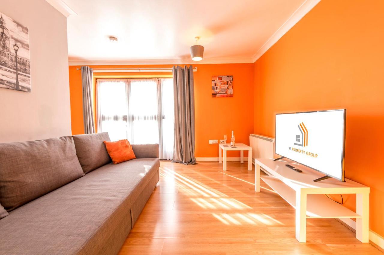 Prime Location - Modern City Apartment! Bristol Esterno foto